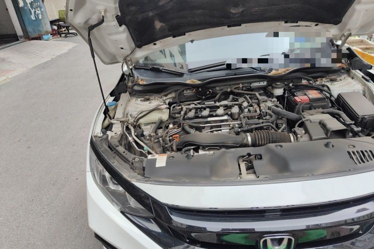 Used Honda Civic 2019 220TURBO CVT Dynamic Edition China VI Emission Standard Engine Bay Right