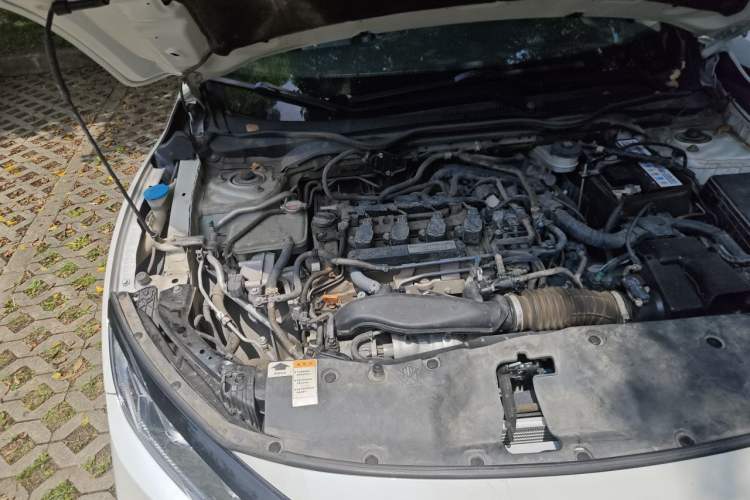 Used Honda Civic 2019 220TURBO CVT Dynamic Edition China VI Engine Bay Right