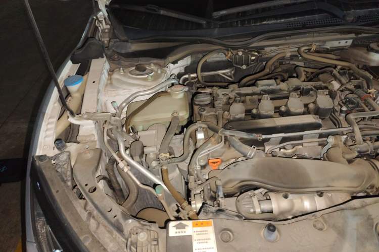 Used Honda Civic 2019 220TURBO CVT Dynamic Edition China VI Emission Standard Engine Bay Right
