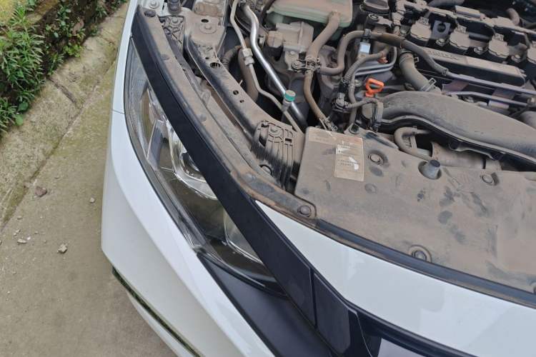 Used Honda Civic 2019 220TURBO CVT Dynamic Edition China VI Engine Bay Right