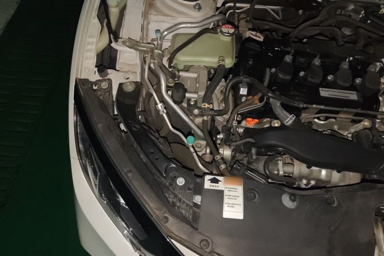 Used Honda Civic 2019 220TURBO CVT Dynamic Edition China VI Emission Standard Engine Bay Right