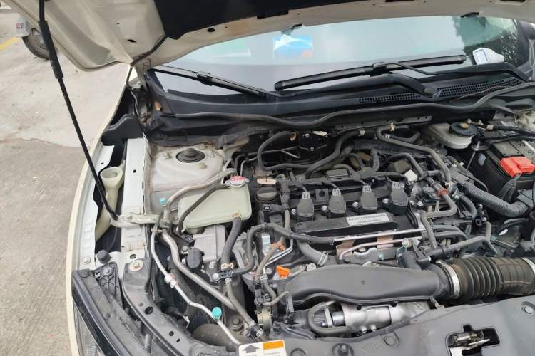 Used Honda Civic 2019 220TURBO CVT Dynamic Edition China VI Engine Bay Right