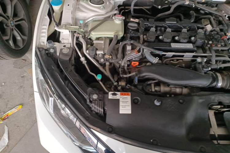 Used Honda Civic 2019 220TURBO CVT Dynamic Edition China VI Emission Standard Engine Bay Right