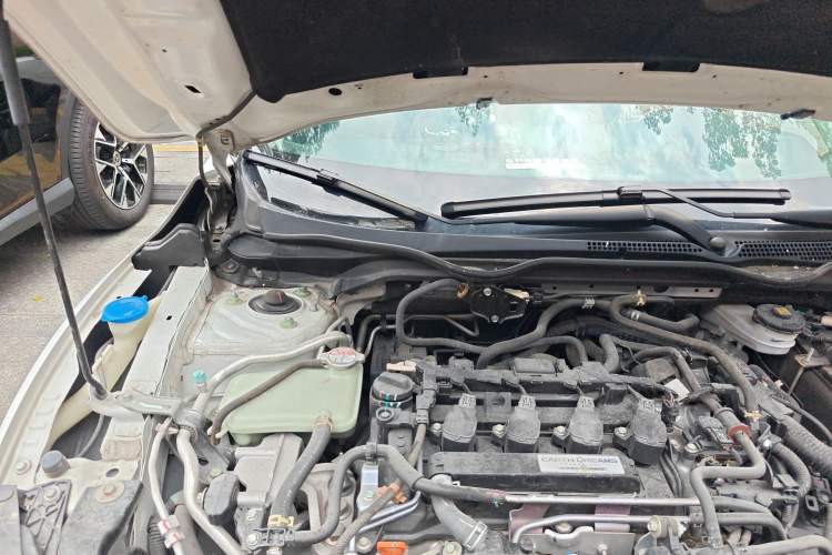 Used Honda Civic 2019 220TURBO CVT Dynamic Edition China VI Engine Bay Right