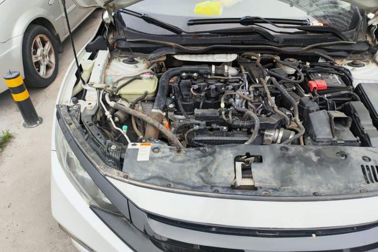 Used Honda Civic 2019 180TURBO CVT Shangdong Edition China VI Engine Bay Right