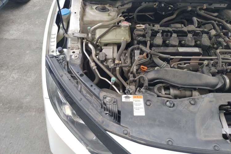 Used Honda Civic 2019 220TURBO CVT Dynamic Edition China VI Engine Bay Right
