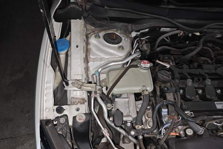 Used Honda Civic 2019 220TURBO CVT Dynamic Edition China VI Engine Bay Right