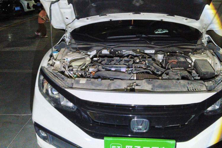 Used Honda Civic 2019 220TURBO CVT Dynamic Edition China VI Emission Standard Engine Bay Right