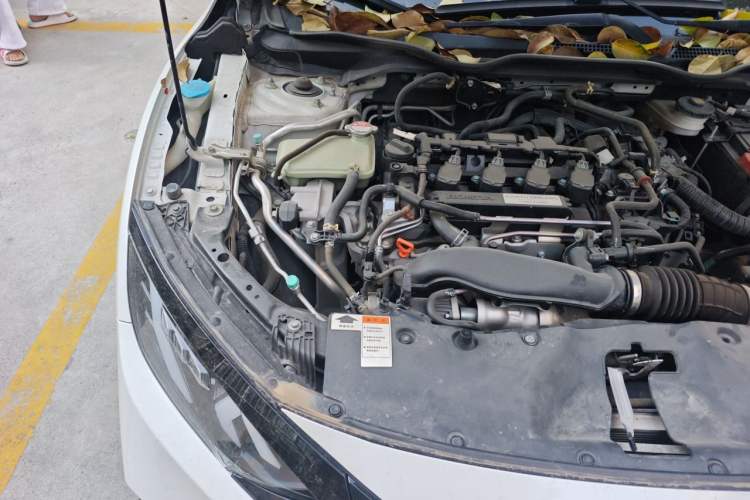 Used Honda Civic 2019 220TURBO CVT Dynamic Edition China VI Emission Standard Engine Bay Right