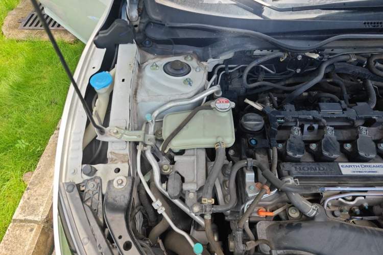 Used Honda Civic 2019 220TURBO CVT Dynamic Edition China VI Engine Bay Right