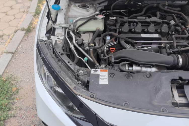 Used Honda Civic 2019 220TURBO CVT Dynamic Edition China VI Emission Standard Engine Bay Right