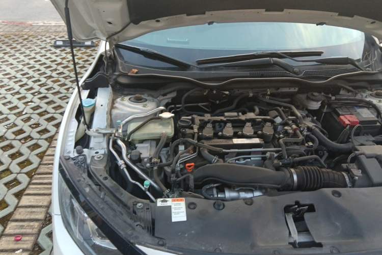 Used Honda Civic 2019 220TURBO CVT Dynamic Edition China VI Emission Standard Engine Bay Right