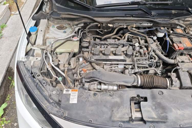 Used Honda Civic 2019 220TURBO CVT Dynamic Edition China VI Emission Standard Engine Bay Right
