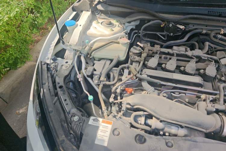 Used Honda Civic 2019 220TURBO CVT Dynamic Edition China VI Engine Bay Right