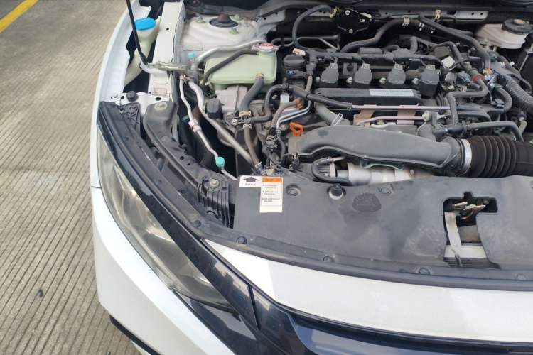 Used Honda Civic 2019 220TURBO CVT Dynamic Edition China VI Emission Standard Engine Bay Right