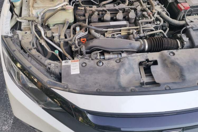 Used Honda Civic 2019 220TURBO CVT Dynamic Edition China VI Engine Bay Right