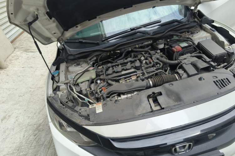 Used Honda Civic 2019 220TURBO CVT Dynamic Edition China VI Engine Bay Right