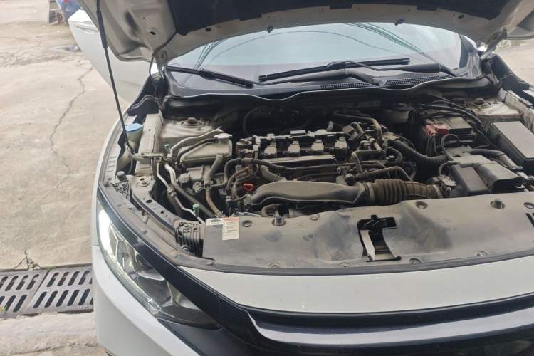 Used Honda Civic 2019 220TURBO CVT Dynamic Edition China VI Engine Bay Right