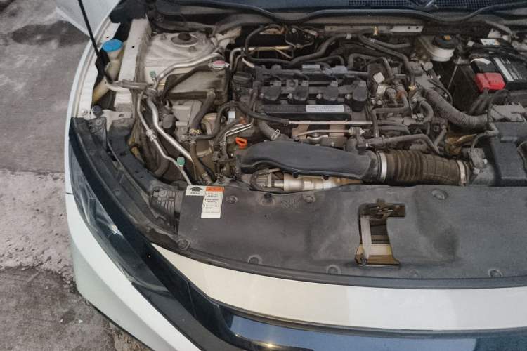 Used Honda Civic 2019 220TURBO CVT Dynamic Edition China VI Engine Bay Right