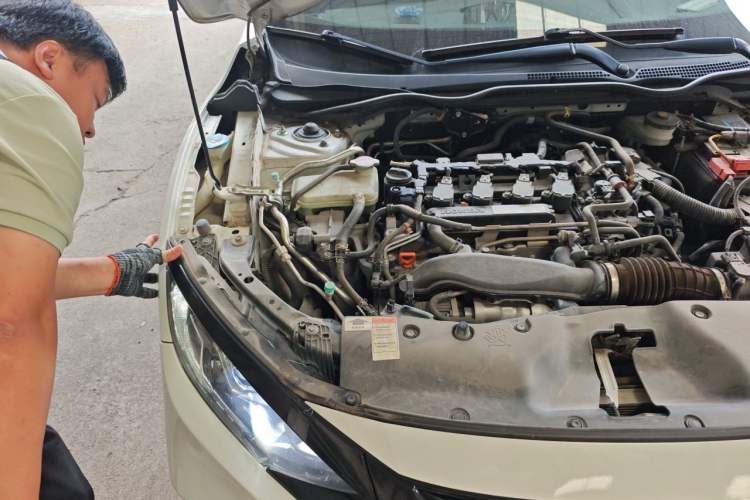 Used Honda Civic 2019 220TURBO CVT Dynamic Edition China VI Emission Standard Engine Bay Right