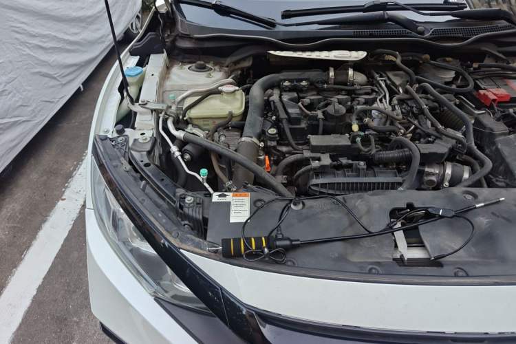 Used Honda Civic 2019 180TURBO CVT Shangdong Edition China VI Engine Bay Right