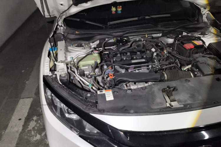 Used Honda Civic 2019 220TURBO CVT Dynamic Edition China VI Emission Standard Engine Bay Right