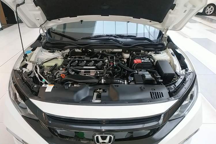 Used Honda Civic 2019 220TURBO CVT Dynamic Edition China V Engine Bay