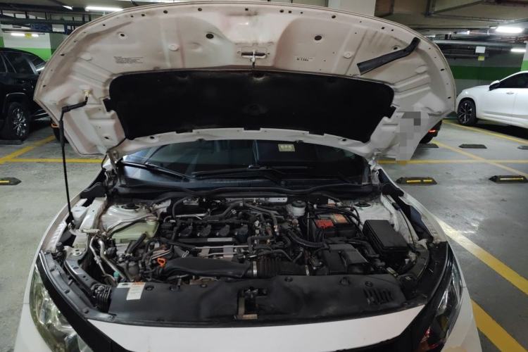 Used Honda Civic 2019 220TURBO CVT Dynamic Edition China VI Engine Bay