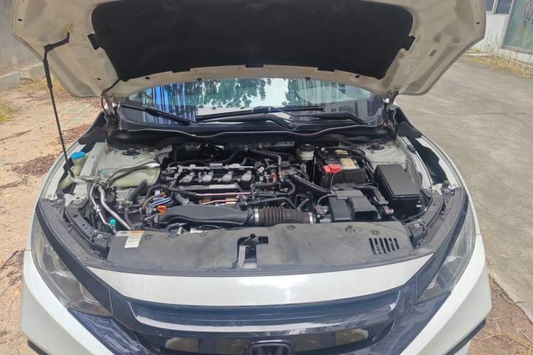 Used Honda Civic 2019 220TURBO CVT Dynamic Edition China VI Emission Standard Engine Bay