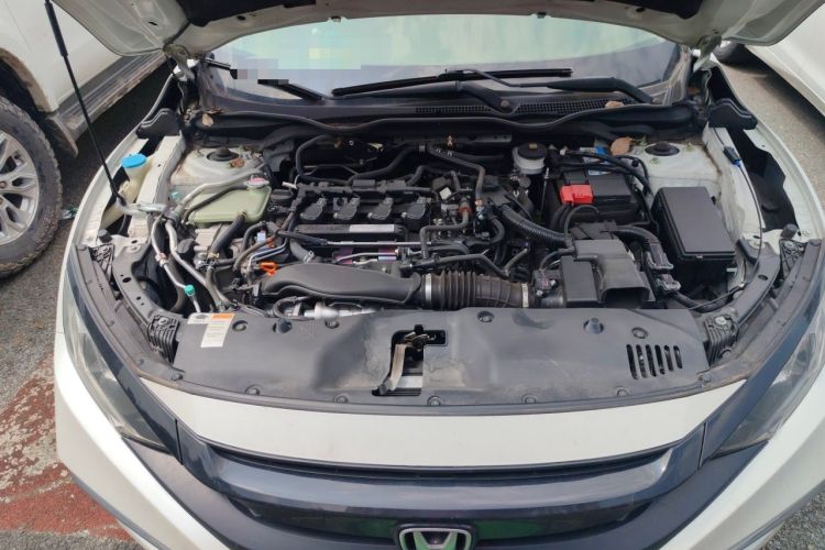 Used Honda Civic 2019 220TURBO CVT Dynamic Edition China VI Engine Bay