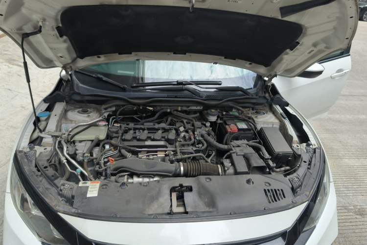 Used Honda Civic 2019 220TURBO CVT Dynamic Edition China VI Engine Bay