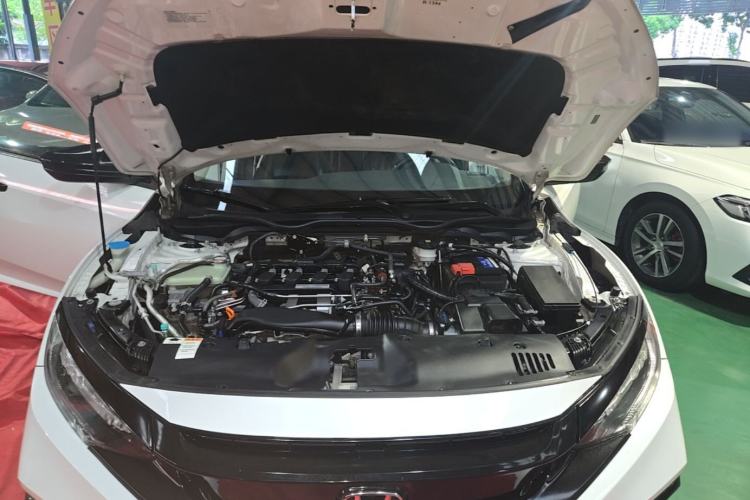 Used Honda Civic 2019 220TURBO CVT Dynamic Edition China VI Emission Standard Engine Bay