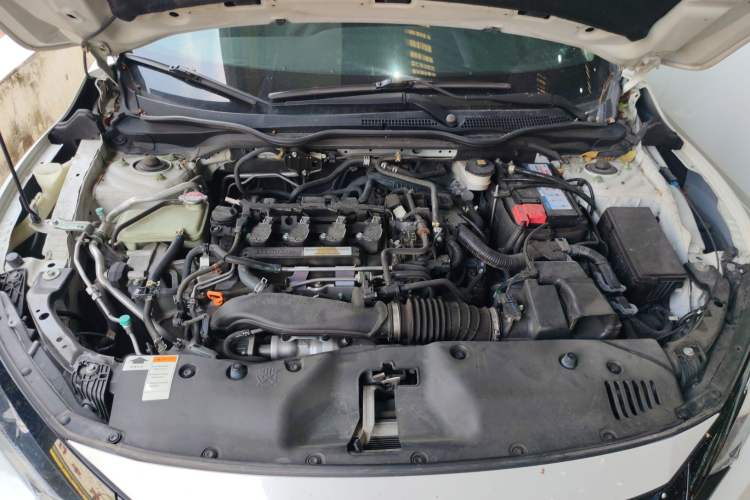Used Honda Civic 2019 220TURBO CVT Dynamic Edition China VI Engine Bay