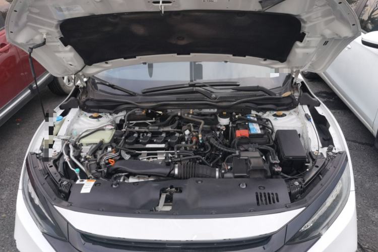 Used Honda Civic 2019 220TURBO CVT Power Edition China VI Emission Standard Engine Bay