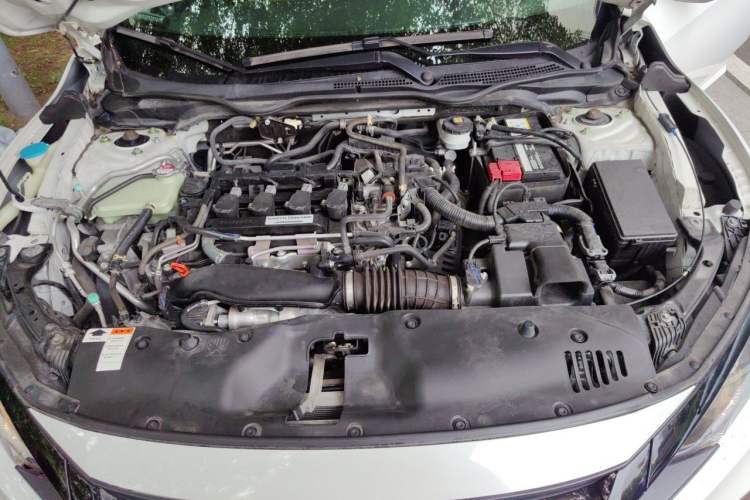 Used Honda Civic 2019 220TURBO CVT Dynamic Edition China VI Engine Bay