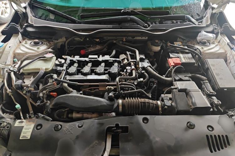Used Honda Civic 2019 220TURBO CVT Power Edition China VI Emission Standard Engine Bay