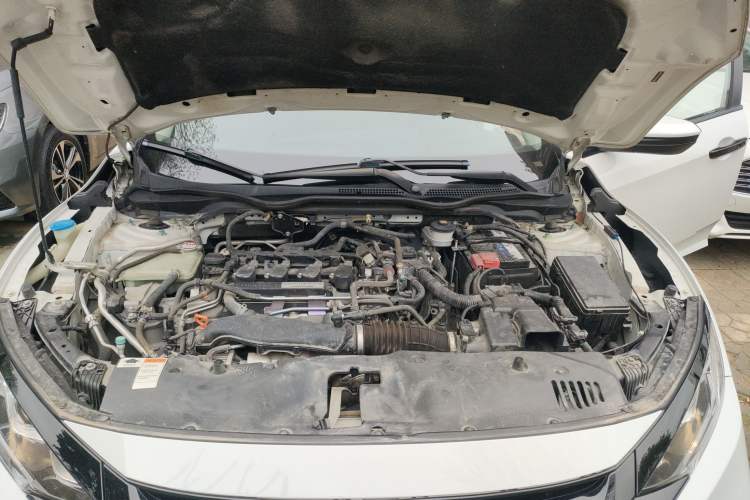 Used Honda Civic 2019 220TURBO CVT Dynamic Edition China VI Emission Standard Engine Bay