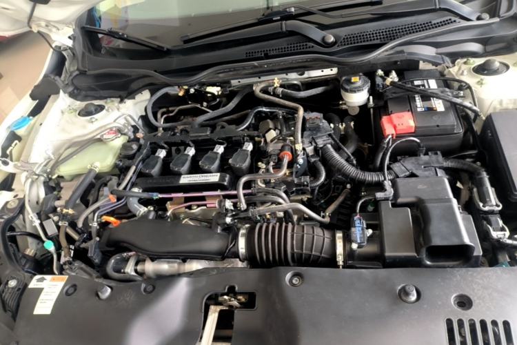 Used Honda Civic 2019 220TURBO CVT Dynamic Edition China VI Emission Standard Engine Bay
