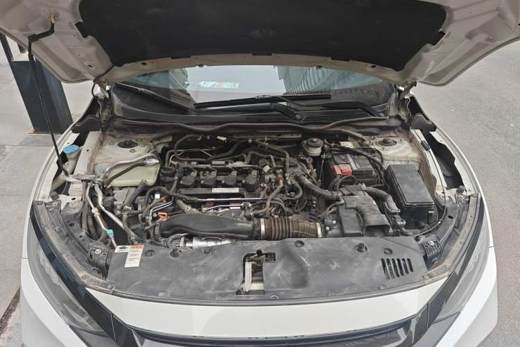 Used Honda Civic 2019 220TURBO CVT Power Edition China V Engine Bay