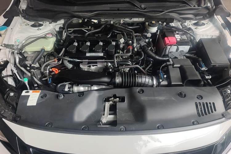 Used Honda Civic 2019 220TURBO CVT Dynamic Edition China VI Emission Standard Engine Bay