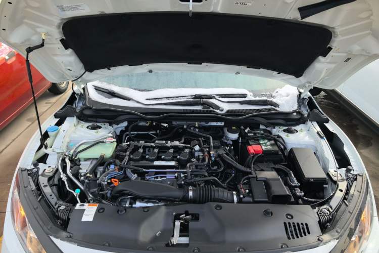 Used Honda Civic 2019 220TURBO CVT Dynamic Edition China VI Engine Bay