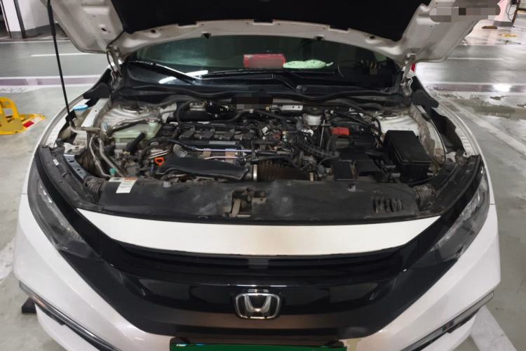 Used Honda Civic 2019 220TURBO CVT Power Edition China VI Emission Standard Engine Bay
