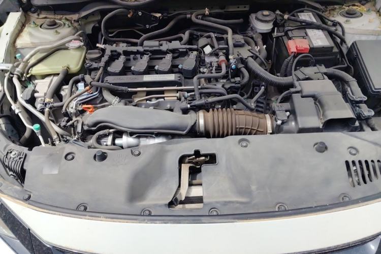 Used Honda Civic 2019 220TURBO CVT Dynamic Edition China VI Emission Standard Engine Bay