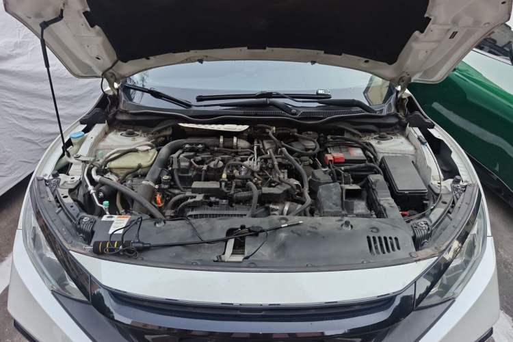 Used Honda Civic 2019 180TURBO CVT Shangdong Edition China VI Engine Bay