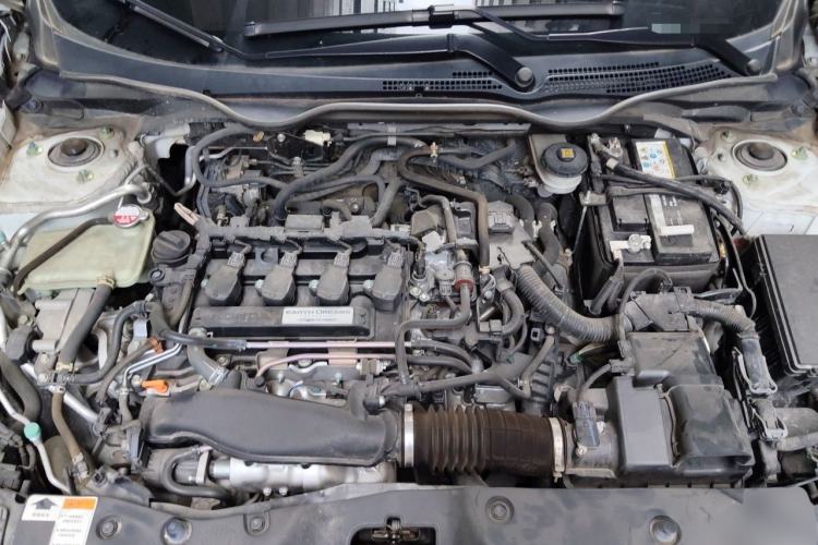 Used Honda Civic 2019 220TURBO CVT Power Edition China VI Emission Standard Engine Bay