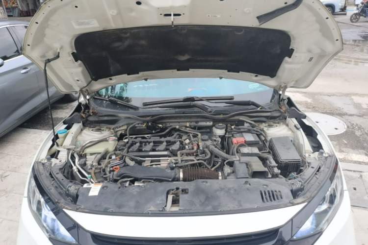 Used Honda Civic 2019 220TURBO CVT Dynamic Edition China VI Engine Bay