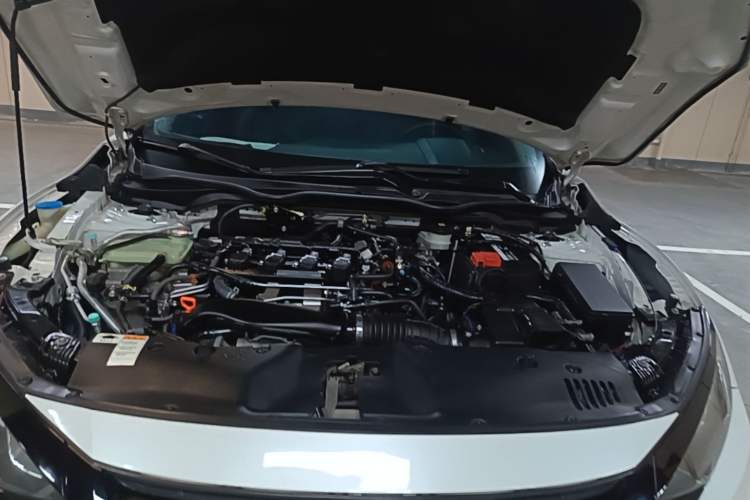 Used Honda Civic 2019 220TURBO CVT Dynamic Edition China VI Engine Bay