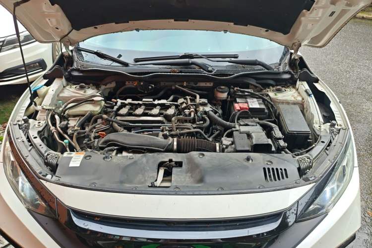 Used Honda Civic 2019 220TURBO CVT Dynamic Edition China VI Engine Bay