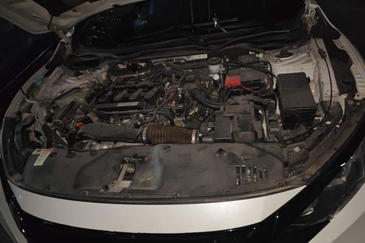 Used Honda Civic 2019 220TURBO CVT Dynamic Edition China V Emission Standard Engine Bay