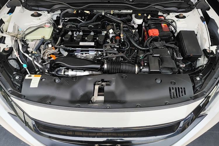 Used Honda Civic 2019 220TURBO CVT Dynamic Edition China VI Engine Bay